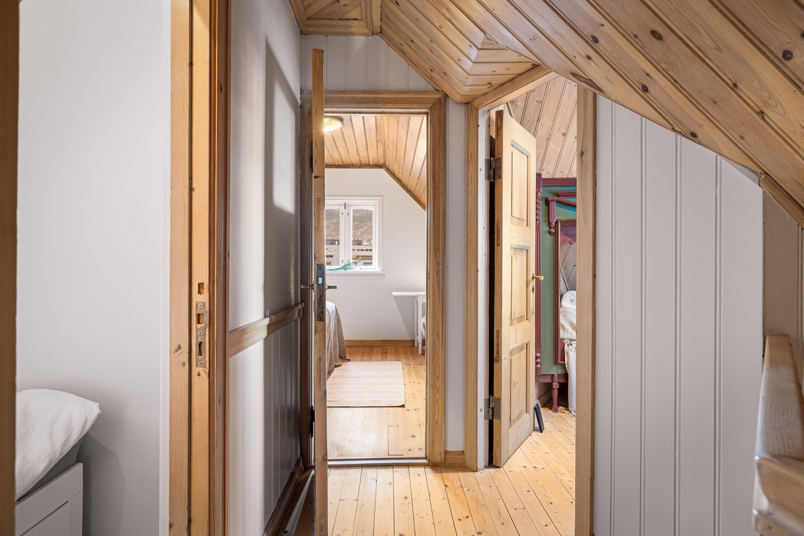 Mellomgang i andre etasje. Galleribilde