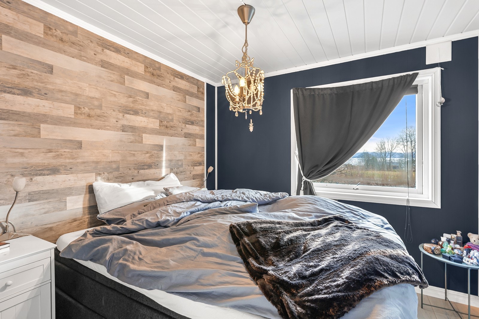 Soverom i hoveddelen. Galleribilde