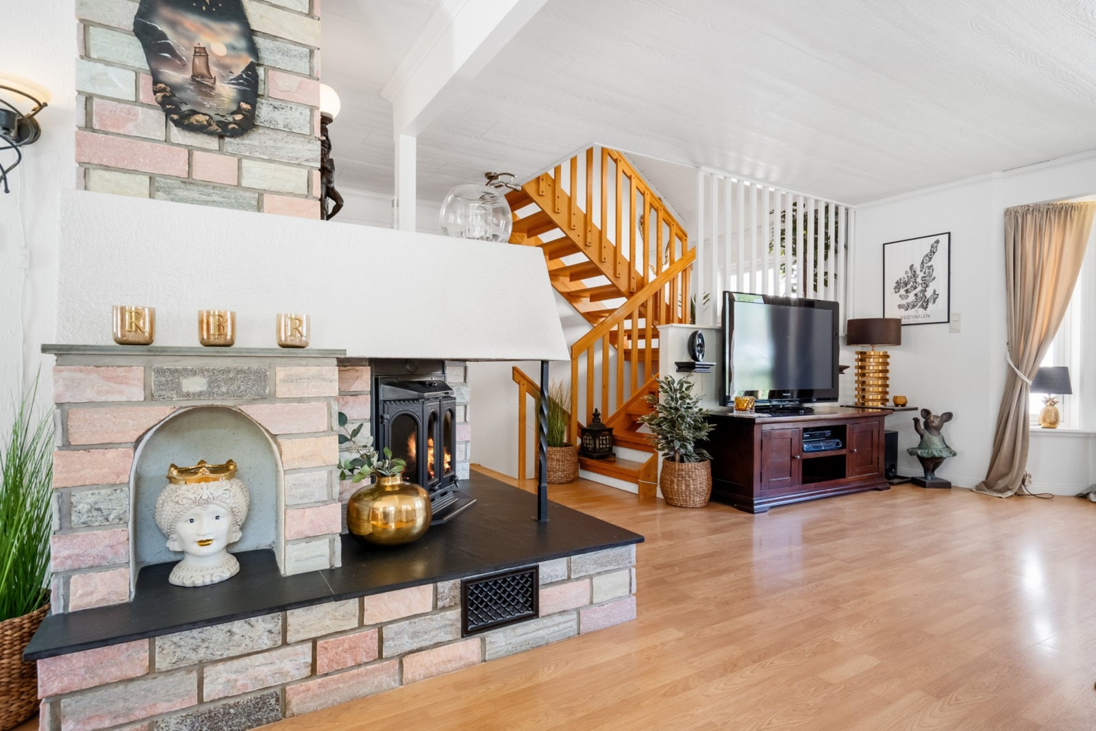 Peisen gir god varme og kos på kalde dager. Galleribilde