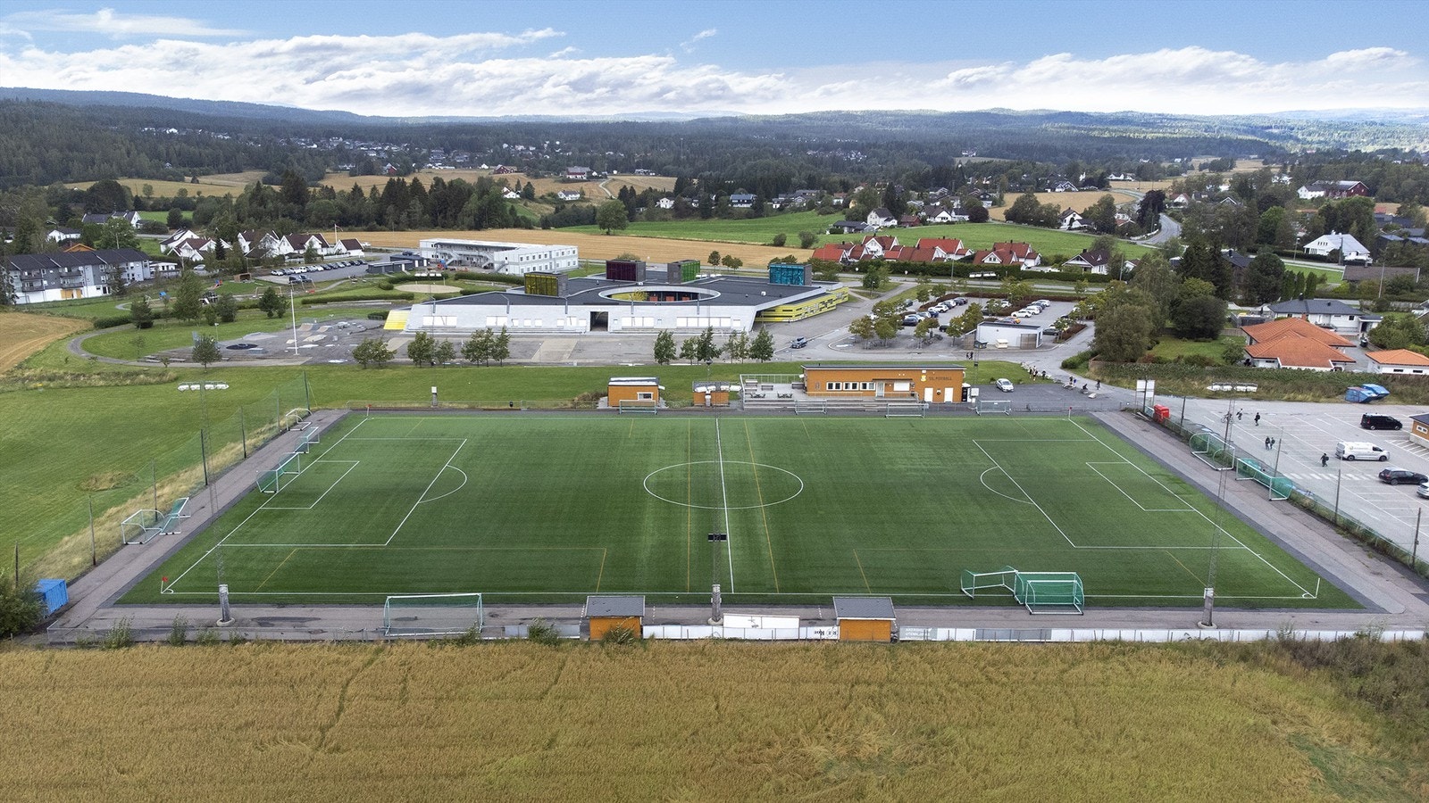 Gjerdrum Idrettsanlegg kun 5 min. gangavstand fra leiligheten Galleribilde