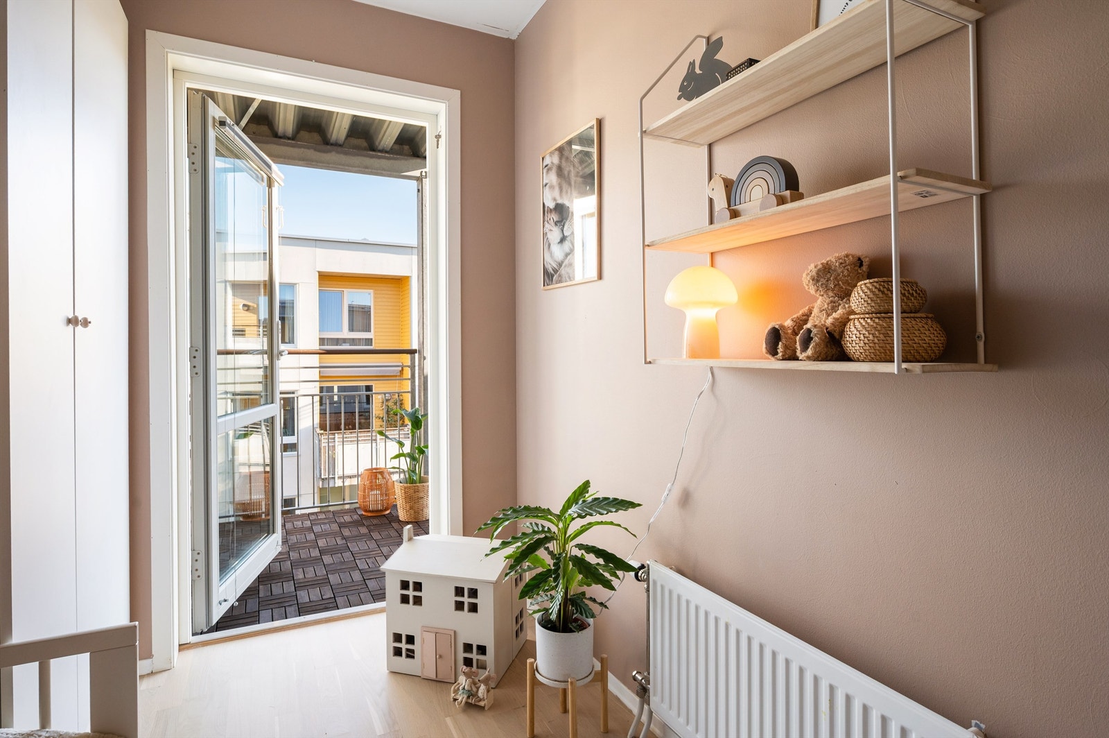 Herfra kommer du ut til leilighetens andre balkong. Galleribilde