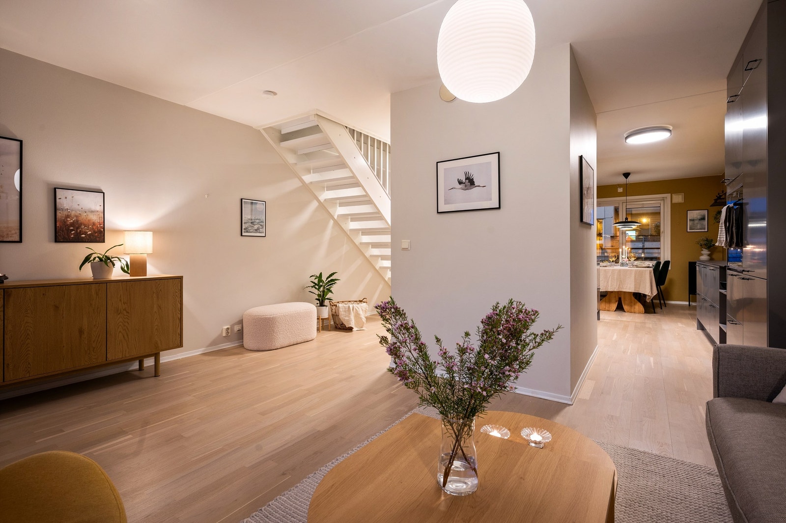 Leiligheten holder en høy standard med tilstandsgrad 1 eller bedre på de fleste punkter i tilstandsrapporten. Galleribilde