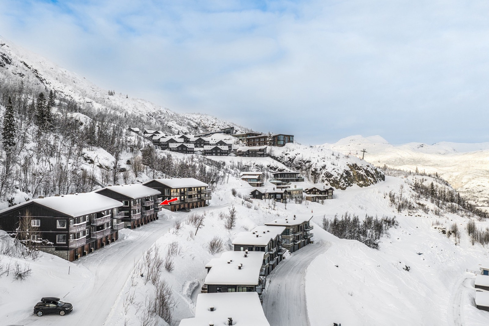 Mucho Brown v/EIE Valkyrien har gleden av å presentere Skarsnuten Panorama og Øvre Storelie 77! Galleribilde