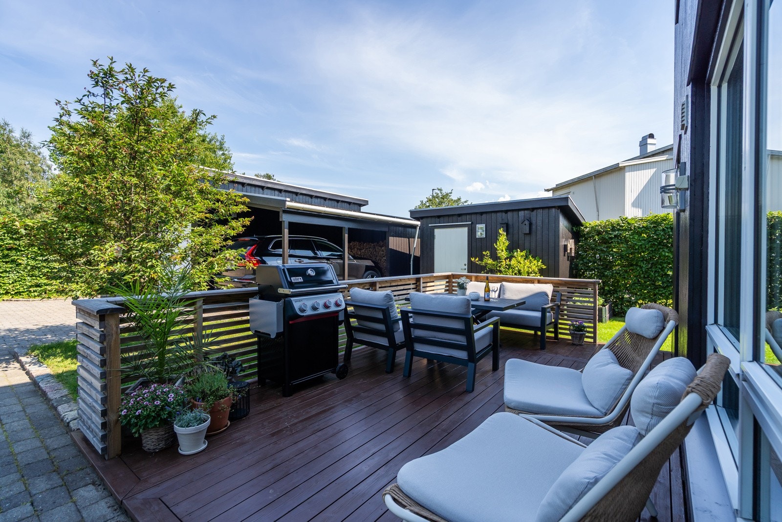 Terrasse ut fra kjøkken Galleribilde