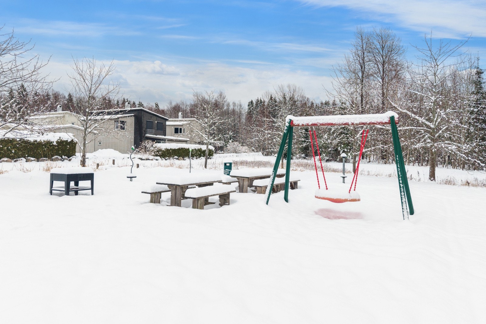 Lekeplass i umiddelbar nærhet Galleribilde