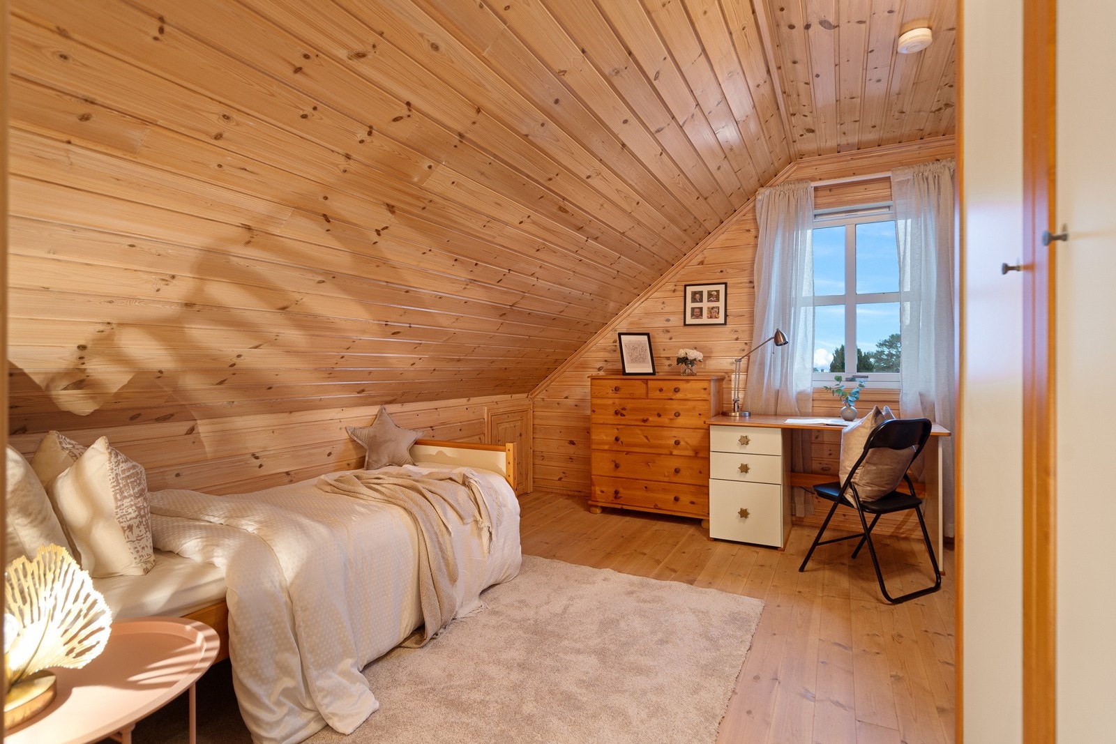 Soverom 2 i loftetasjen Galleribilde