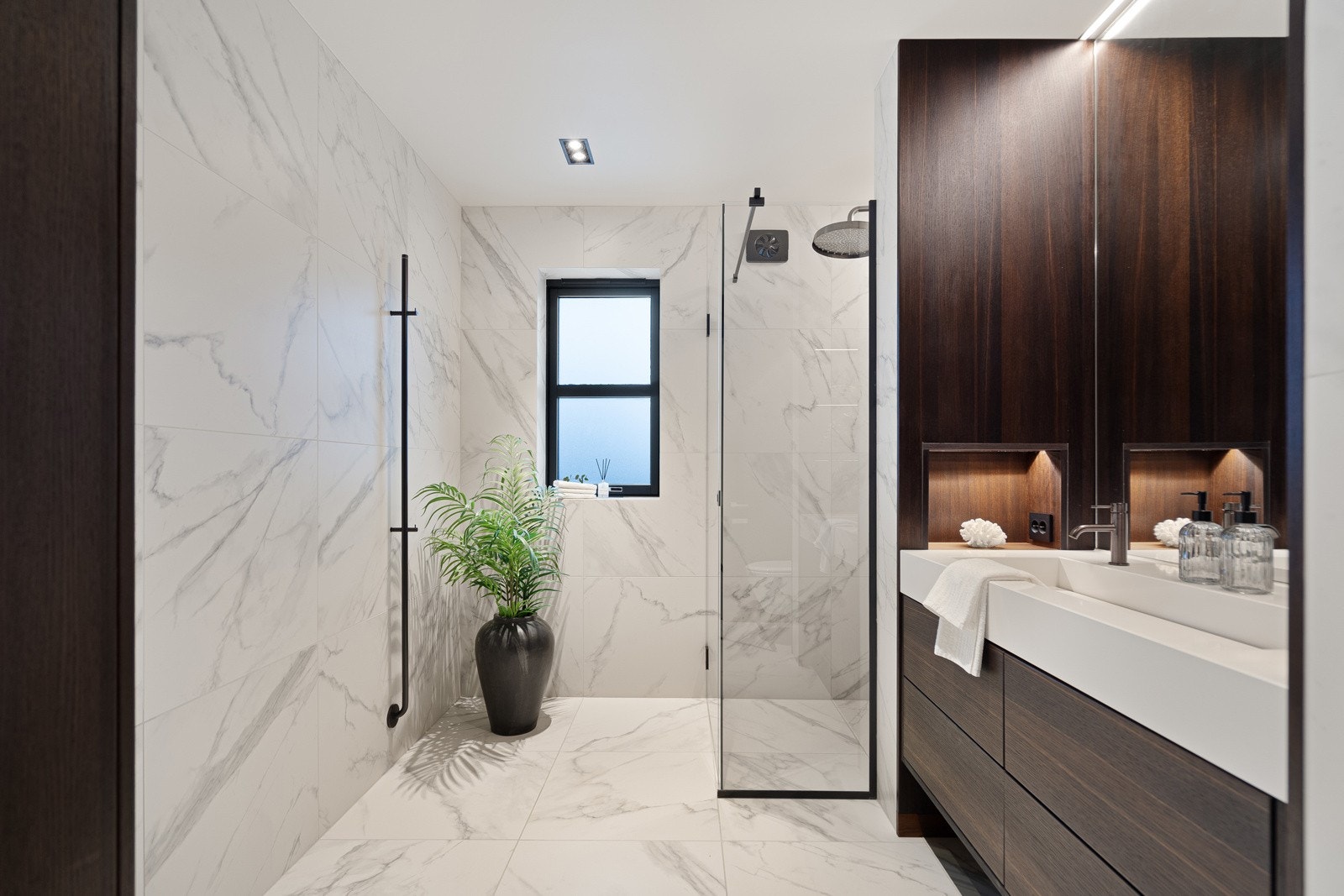 Nytt og meget lekkert bad fra 2022 Galleribilde