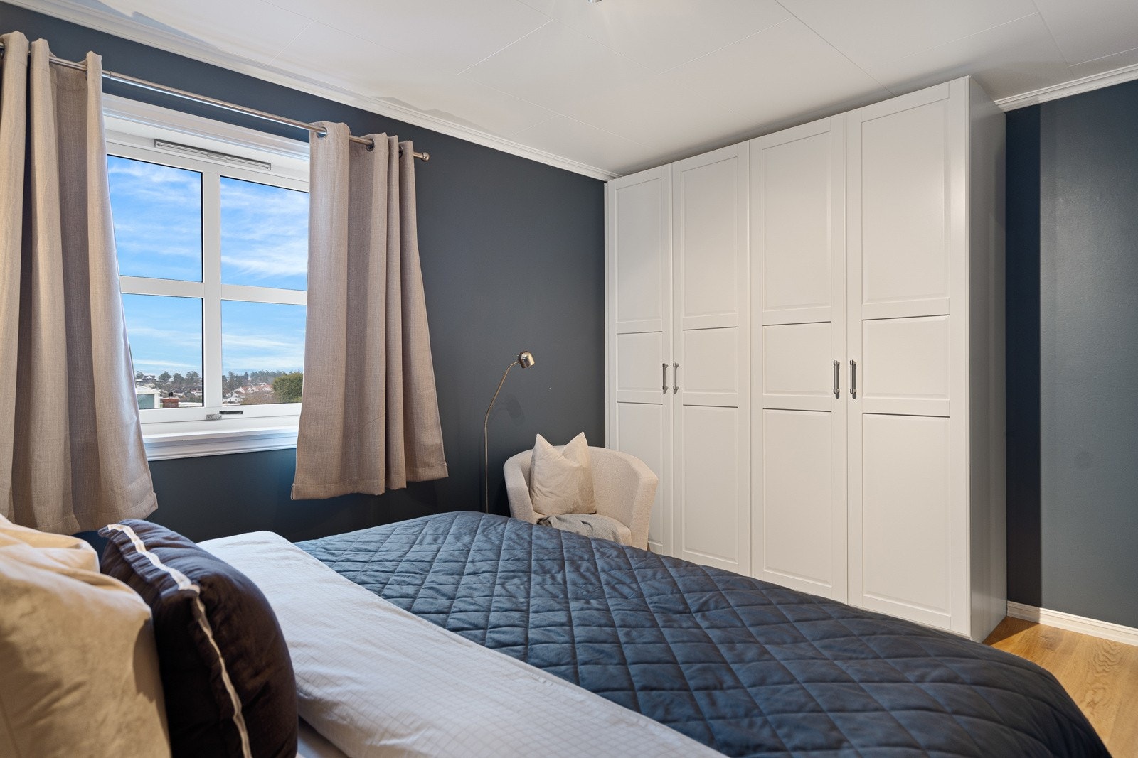 Hovedsoverom på hovedplan Galleribilde