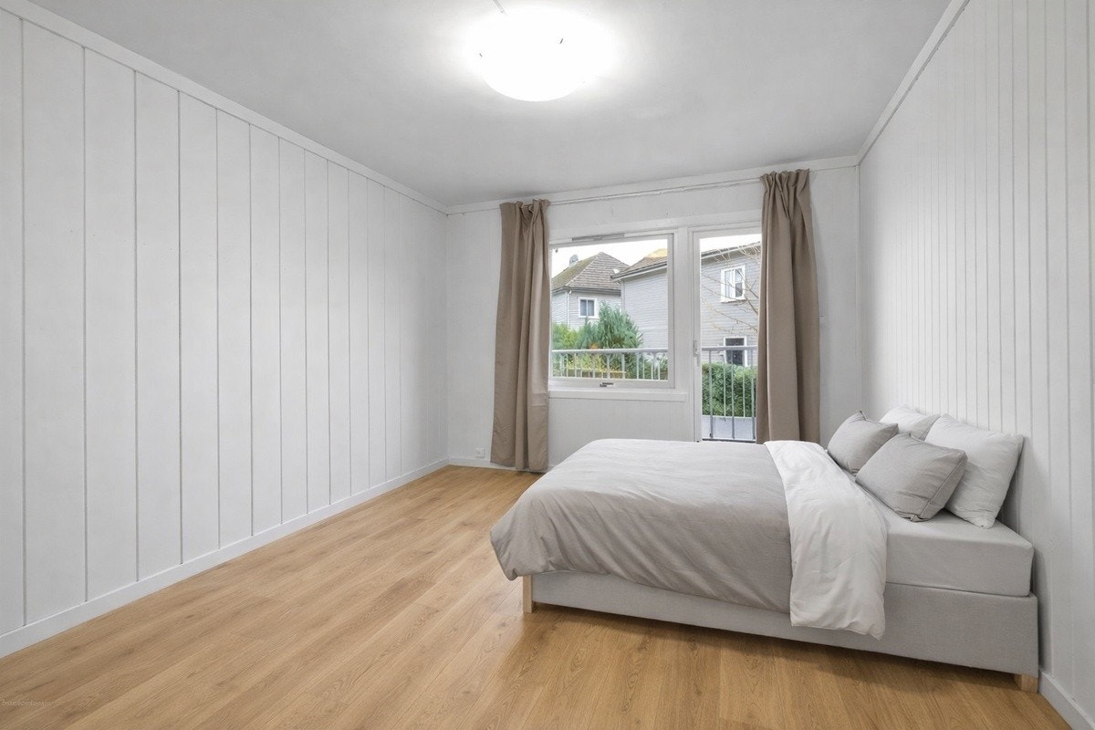 Sov1 (12kvm) med utgang til balkong Galleribilde