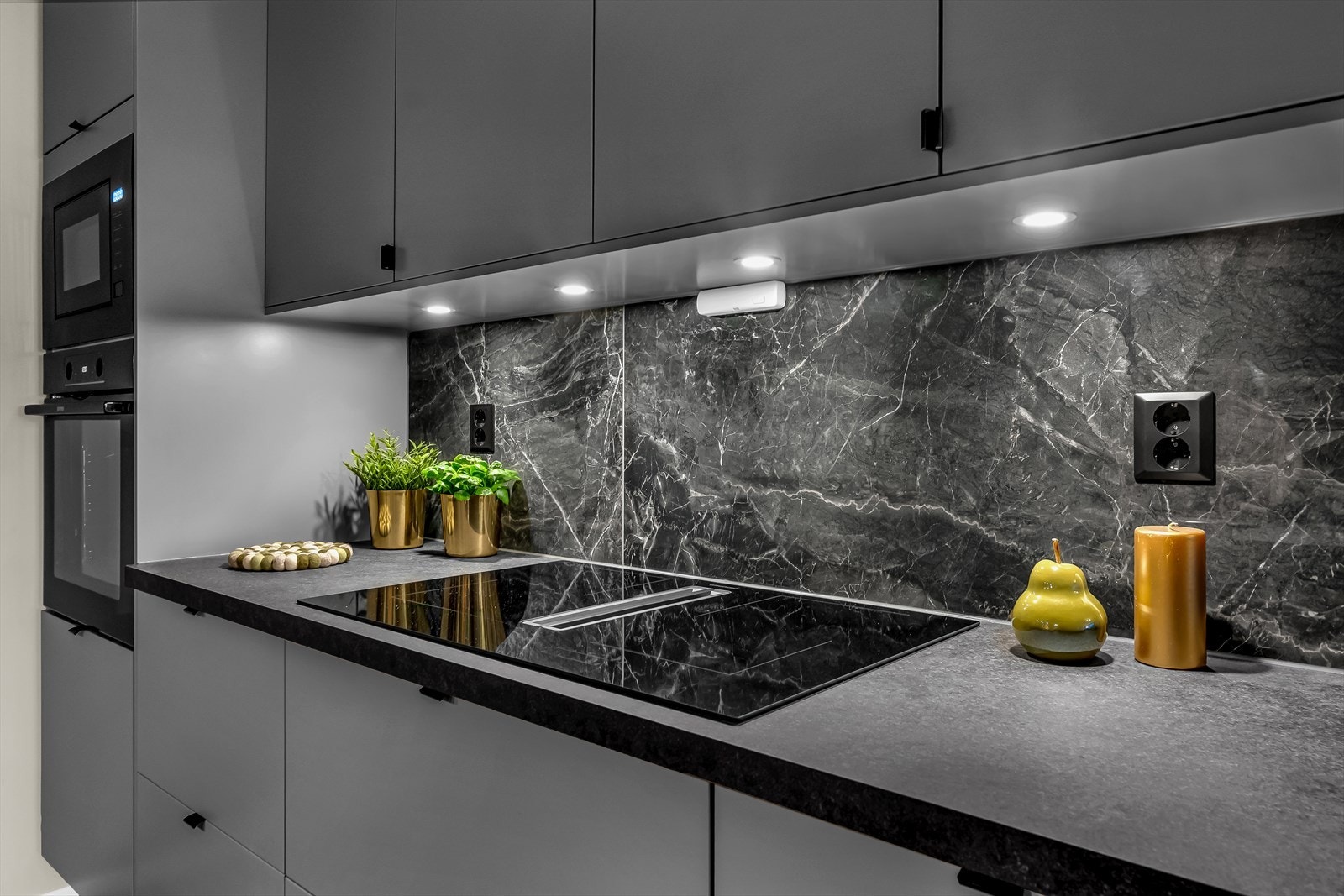 Kjøkkenet, som er nytt i 2025, fremstår som moderne og funksjonelt. Galleribilde