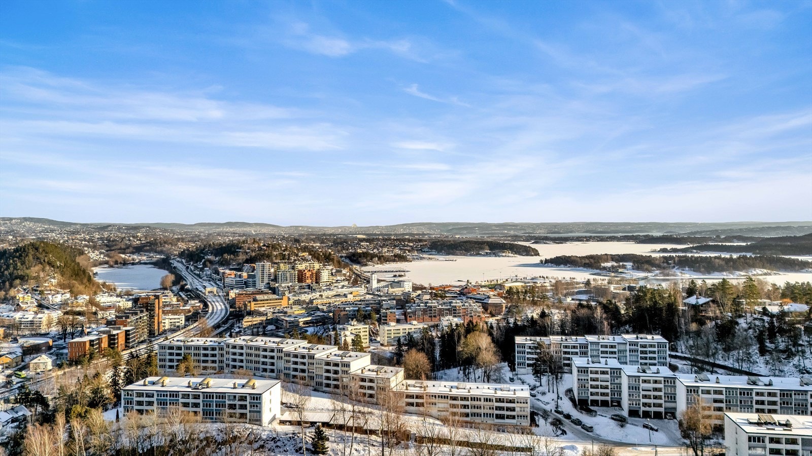 Sandvika er under kontunuerlig utvikling og fremstår nå virkelig som en by som har det meste å by på. Galleribilde