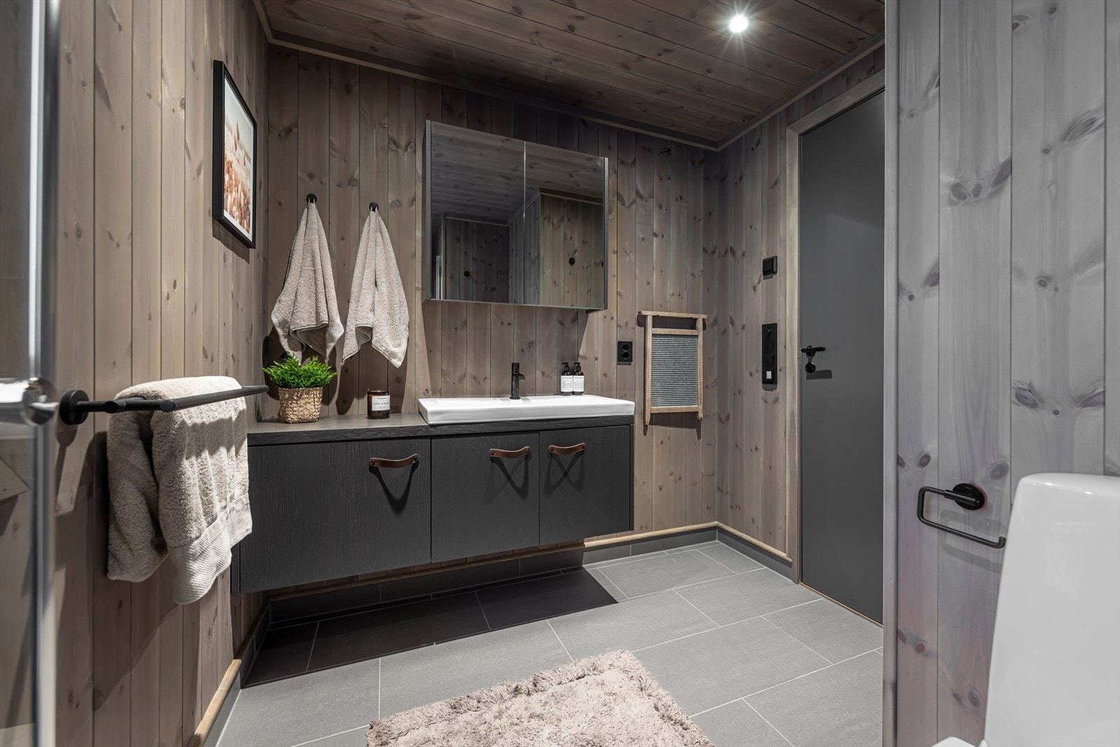 Masterbad med fin fargekombinasjon Galleribilde