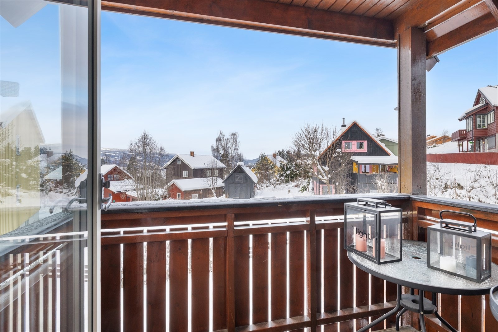 Balkongen har veldig gode solforhold. Galleribilde