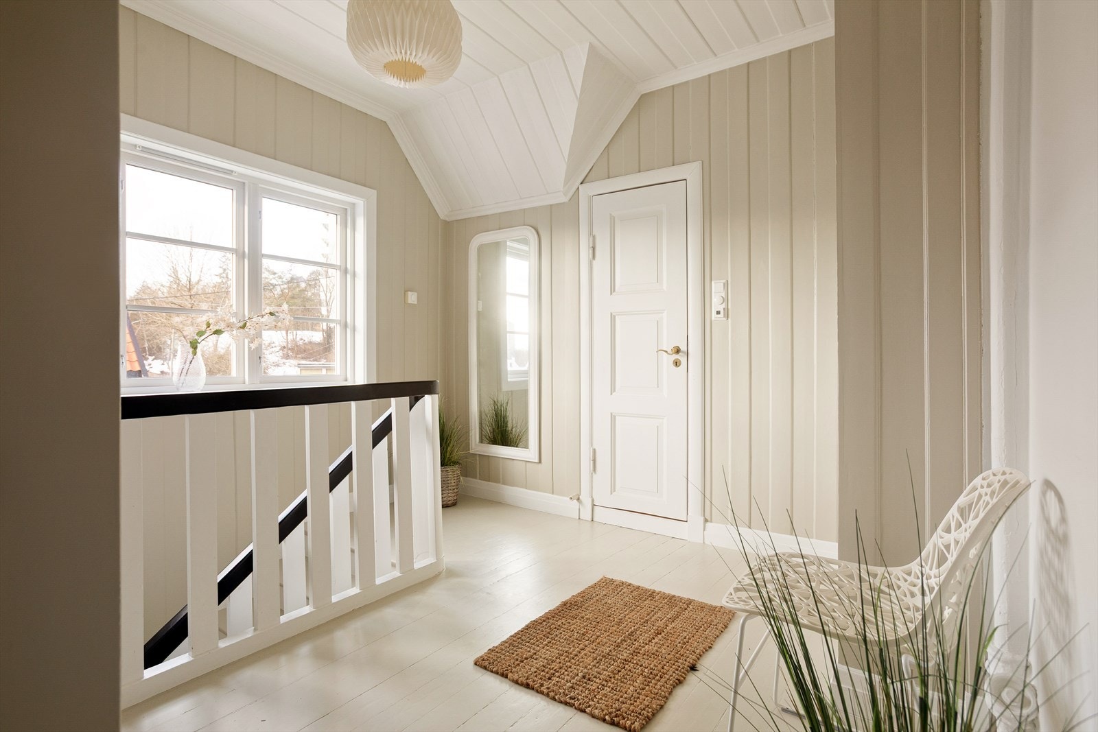 Mellomgang i andre etasje. Galleribilde