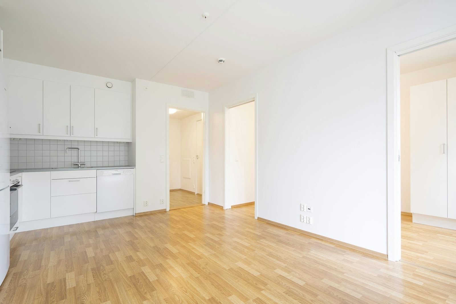 To skyvedører inn til soverommet Galleribilde