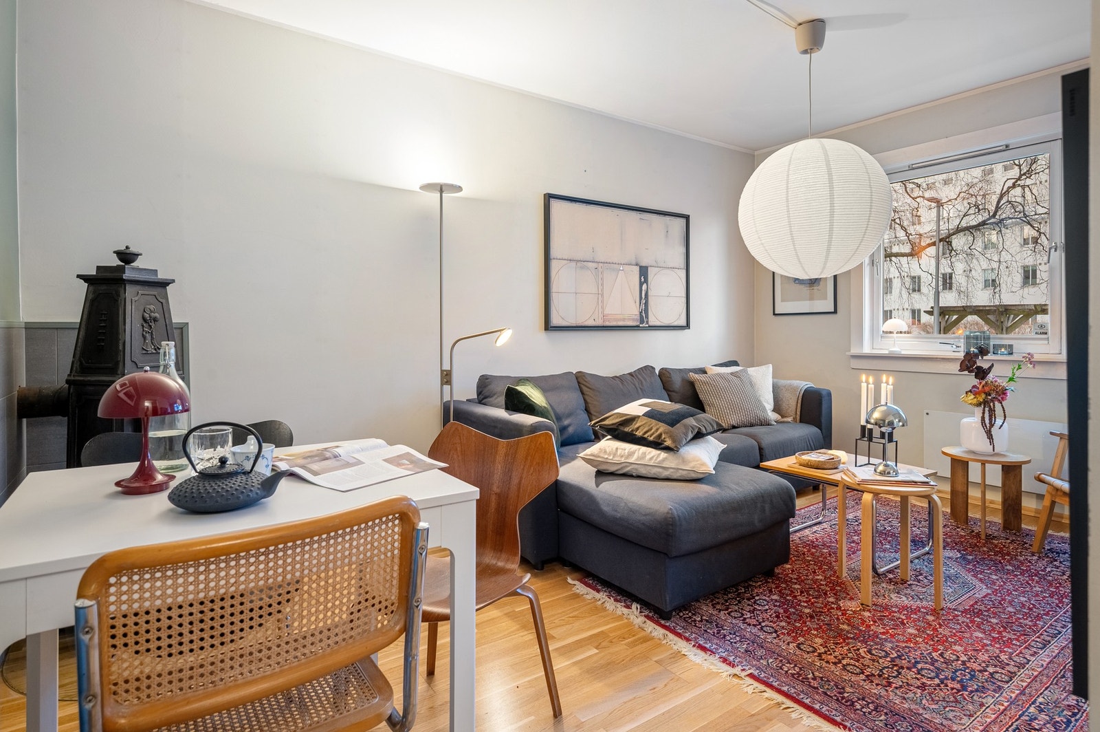 Boligen holder en jevnt over god standard og gir et helhetlig og velholdt inntrykk. Galleribilde