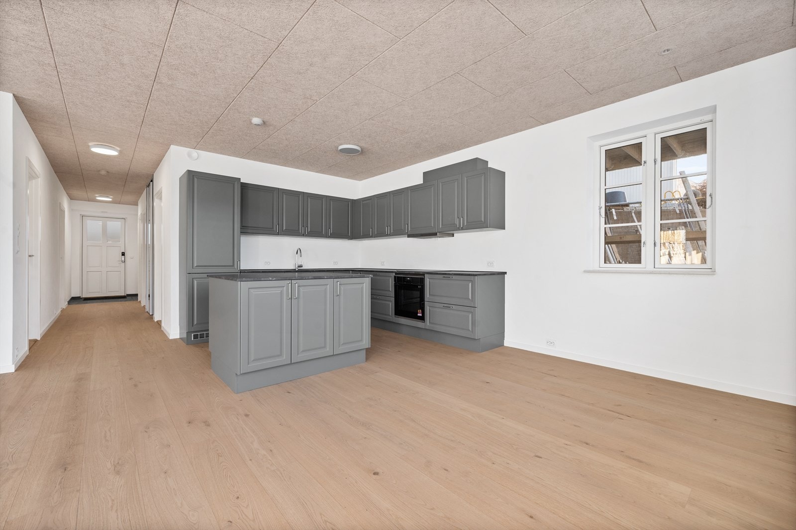 Kjøkkeninnredning fra HTH med integrerte hvitevarer fra kvalitetsleverandører Galleribilde