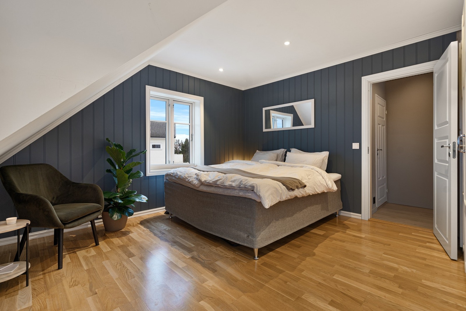 Soverom nr 2 - hovedsoverom Galleribilde