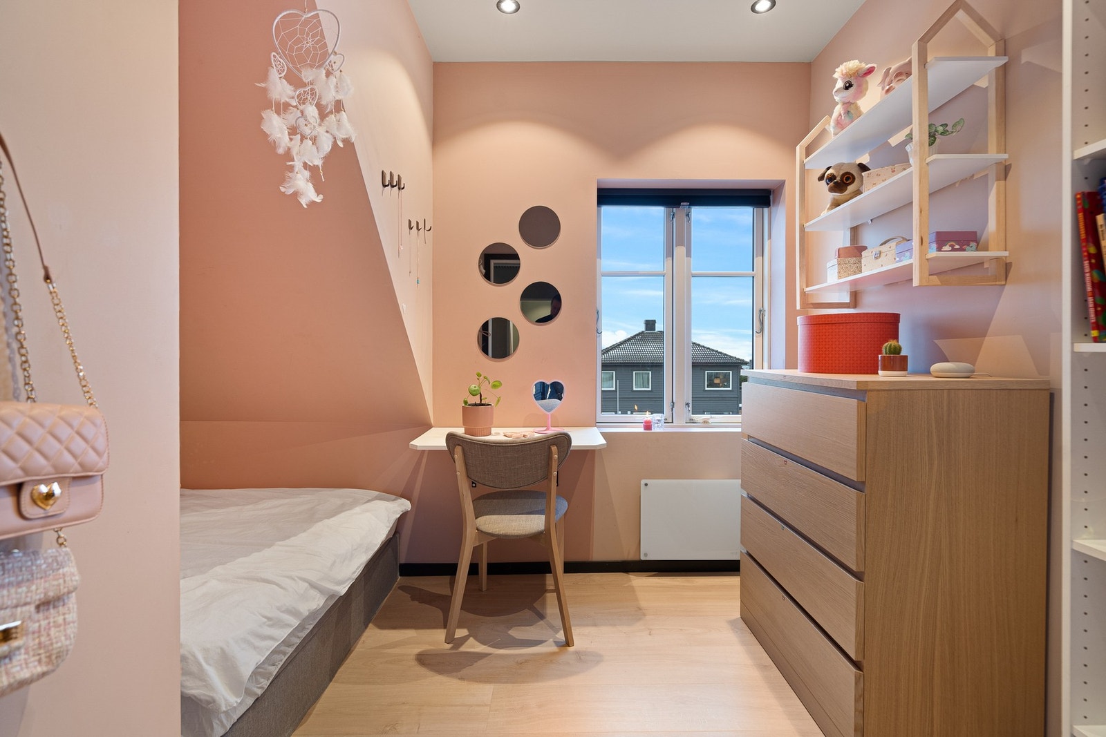 Soverom nr 1 Galleribilde