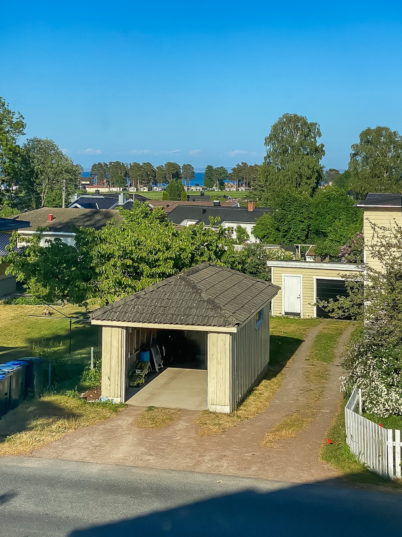 Privat foto med utsikt mot sjøen Galleribilde