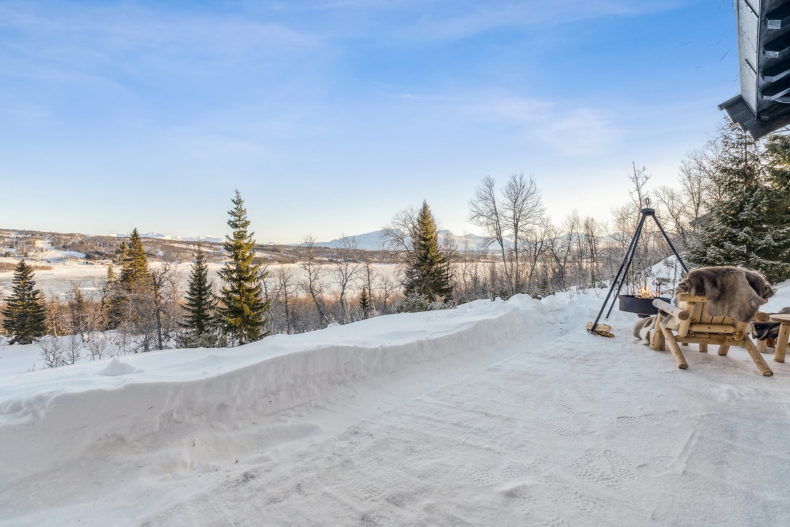 Utsikt fra terrassen. Galleribilde