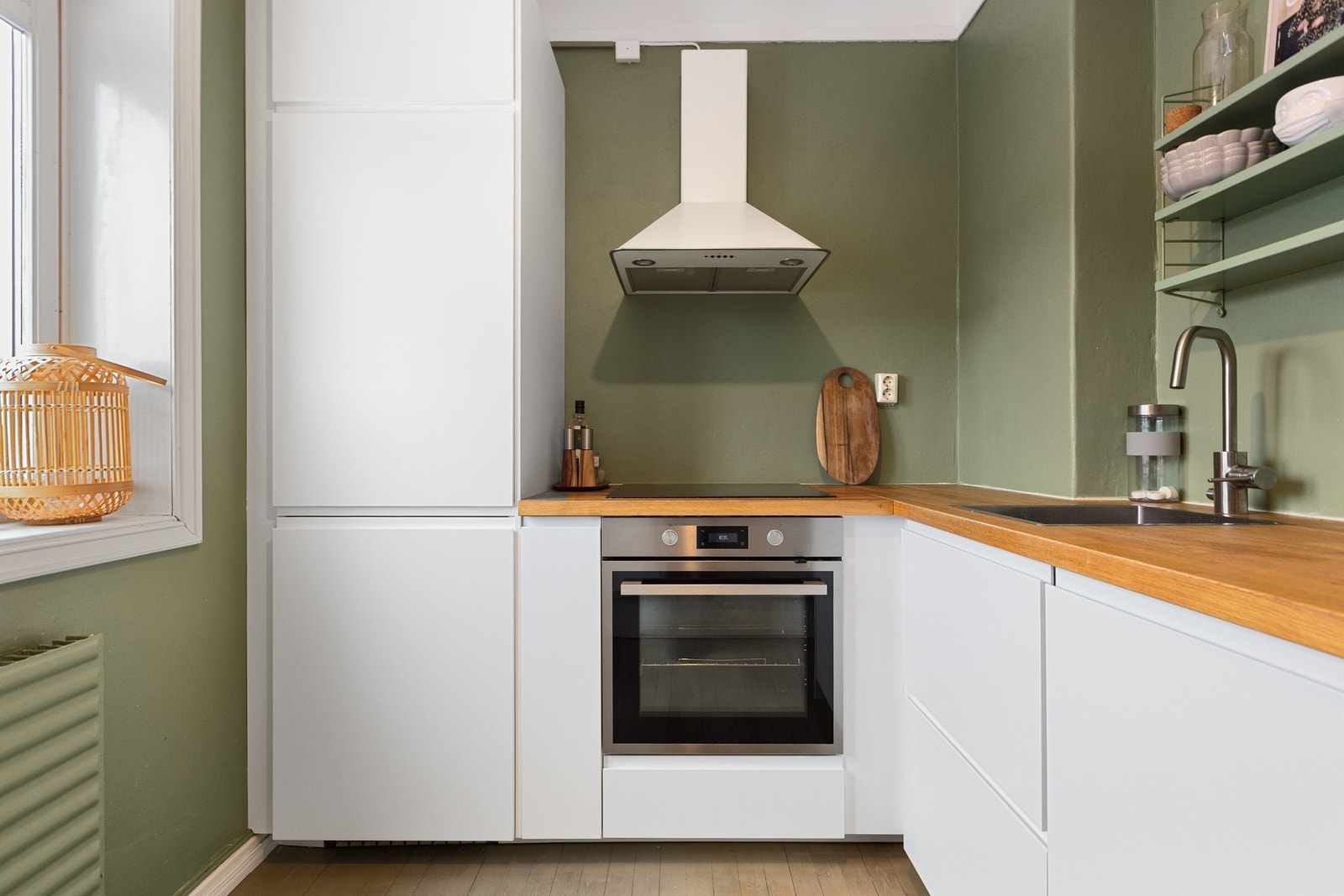 Leiligheten har et separat kjøkken. Galleribilde