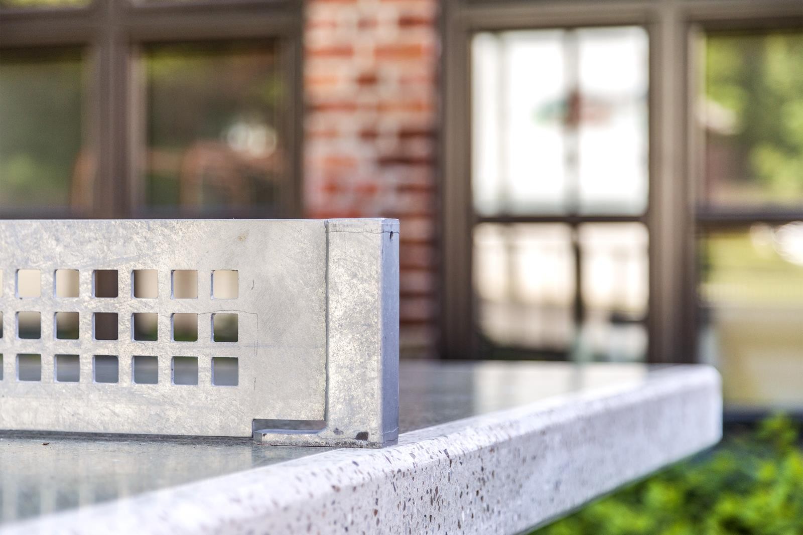 Tilhørende utendørs bordtennis i bakgården Galleribilde