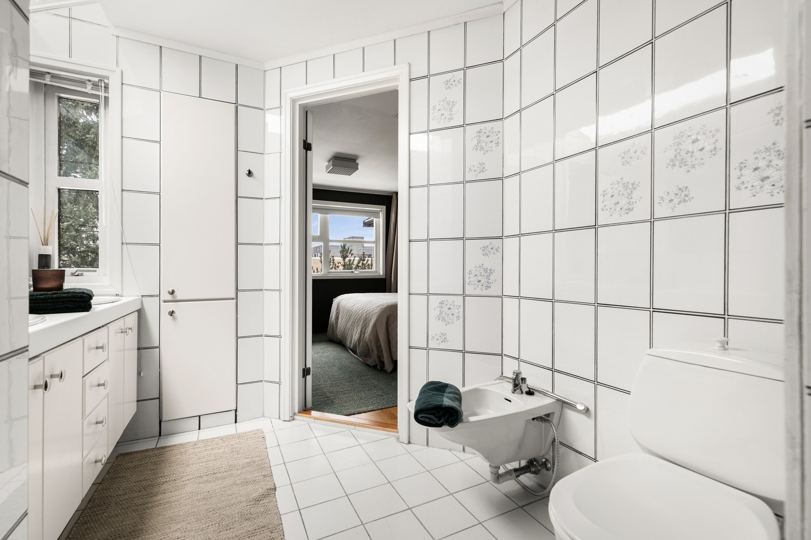 Et veldig romslig bad. Galleribilde