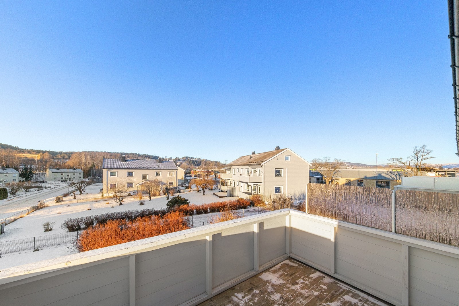 Fra verandaen Galleribilde