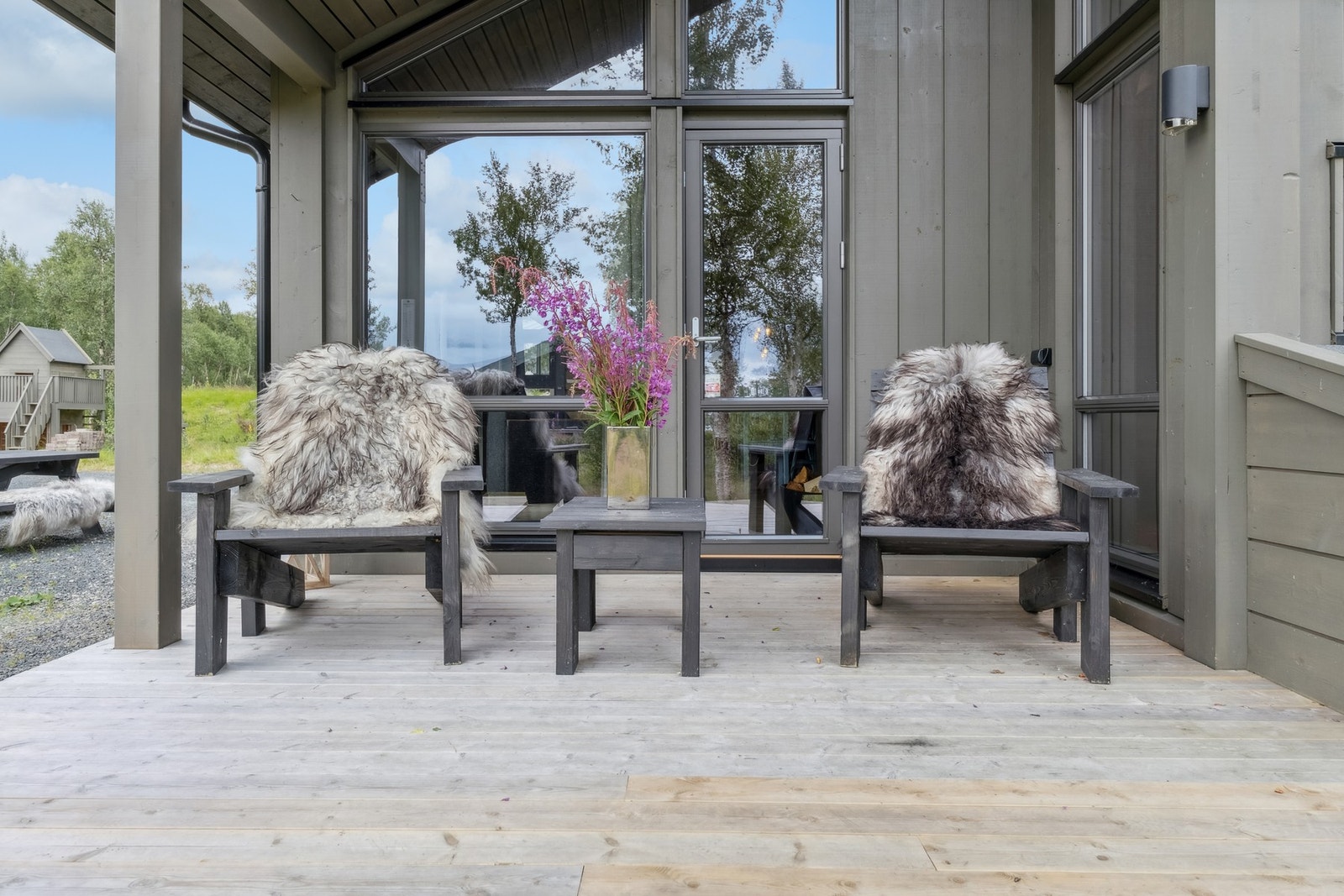 Her har man solen hele dagen avhengig av hvor man sitter. Galleribilde