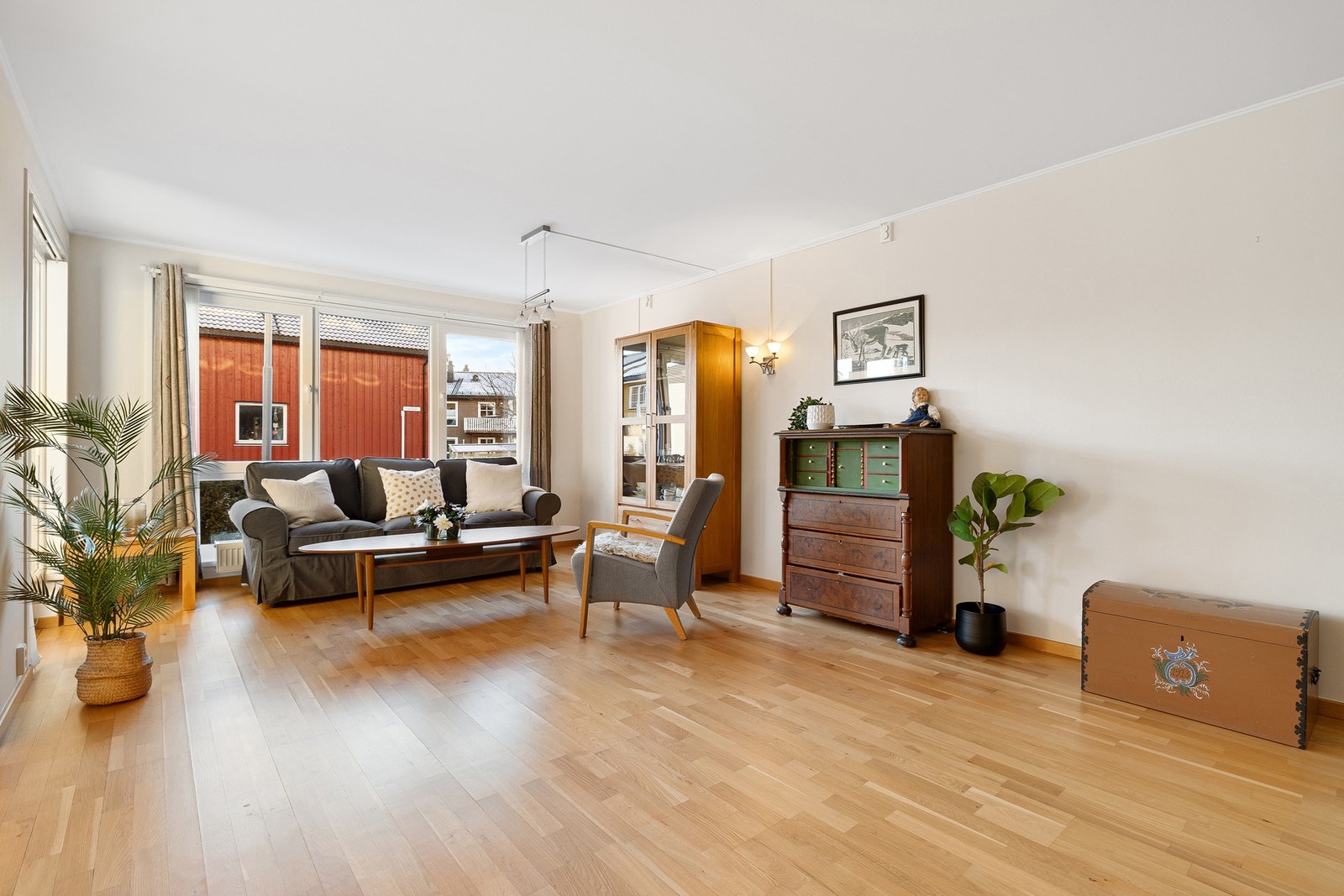 Rommet har en åpen og luftig atmosfære. Galleribilde