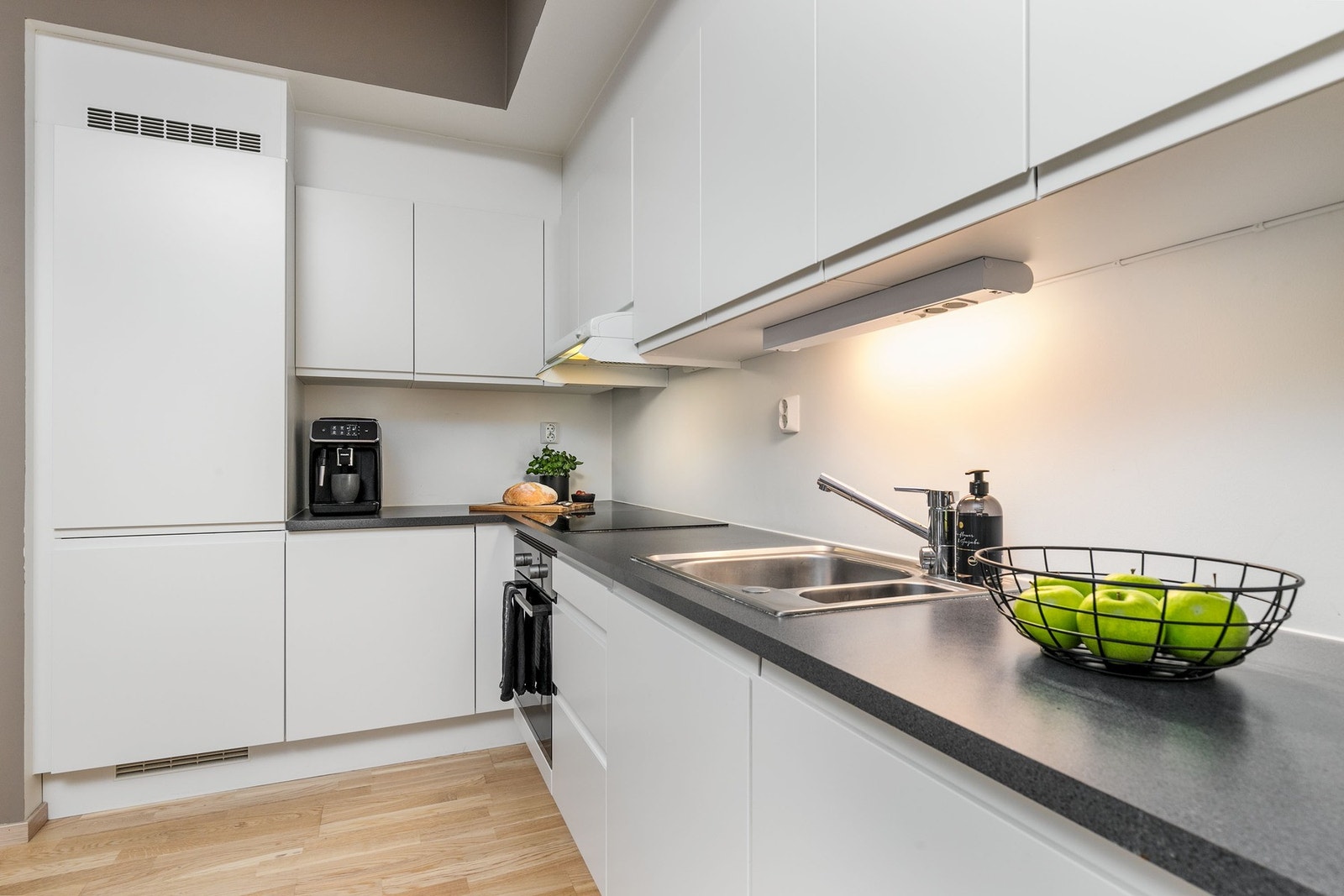 Integrerte hvitevarer medfølger. Galleribilde