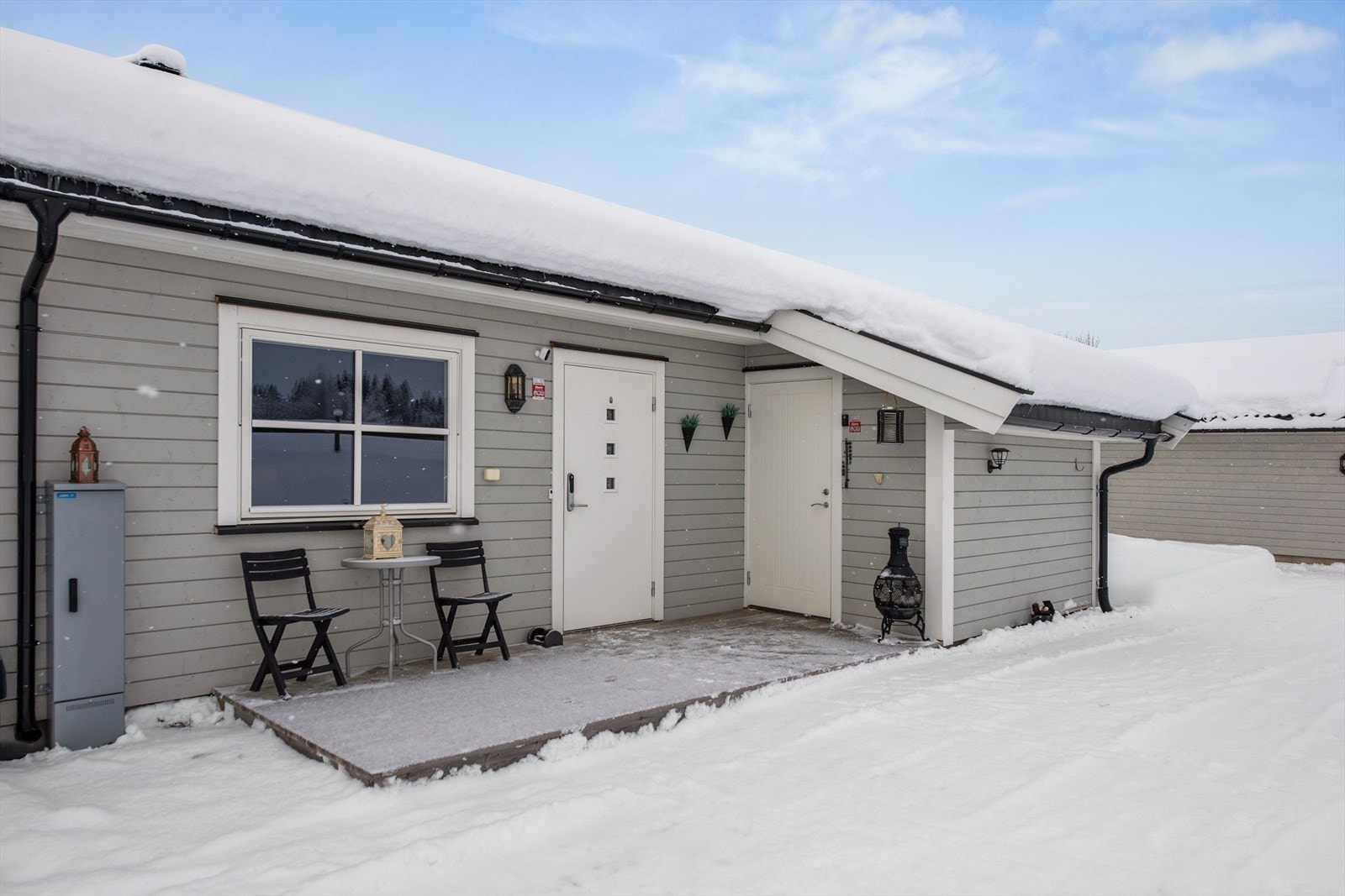 Ved inngangspartiet er det adkomst til utvendig bod. Galleribilde