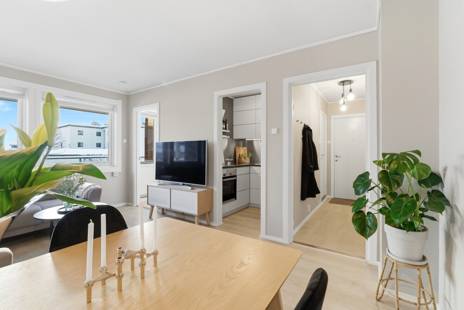 Godt utnyttet planløsning. Kjøkken i egen sone. Galleribilde