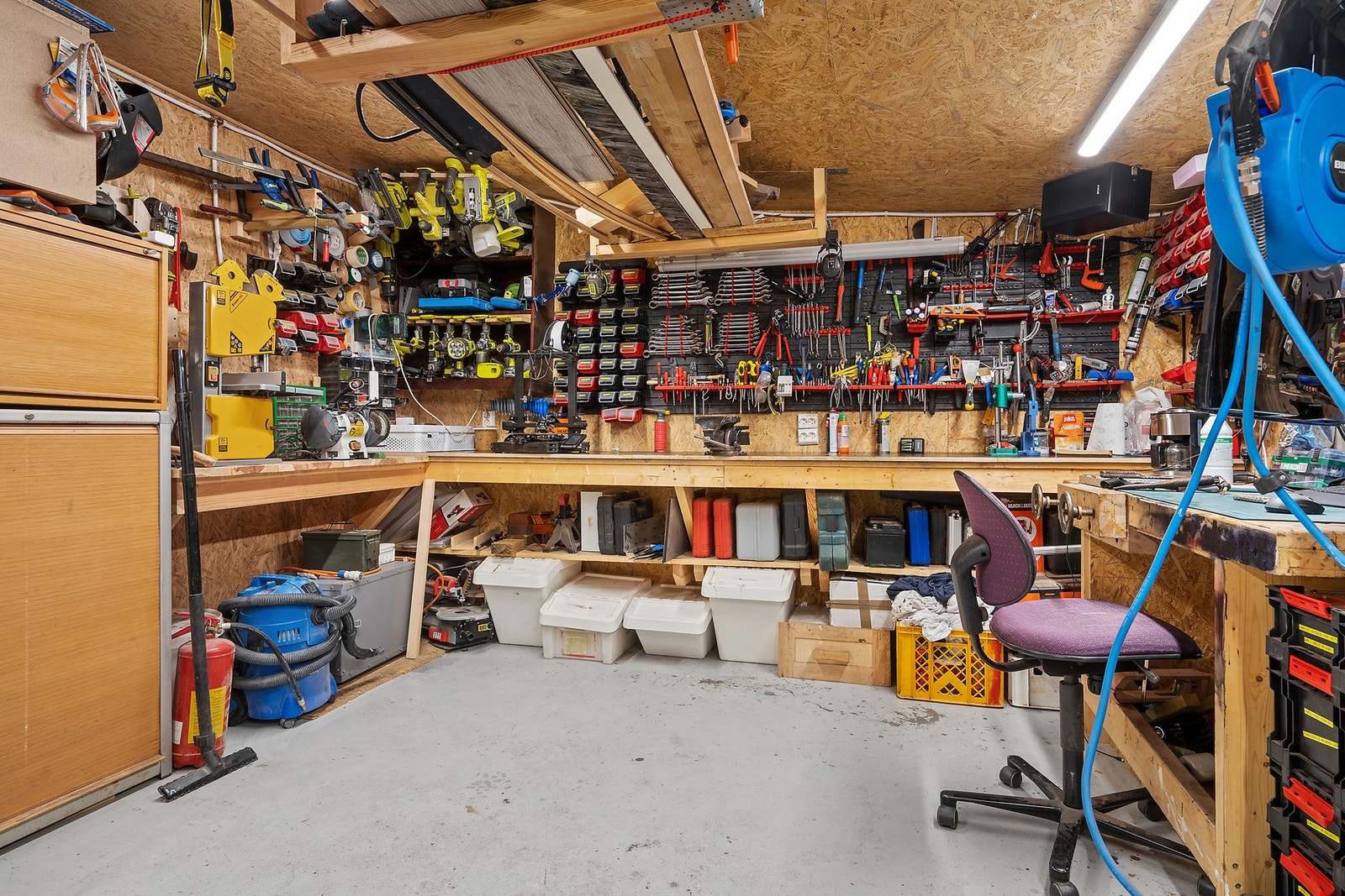 Bodrom / Mancave Galleribilde