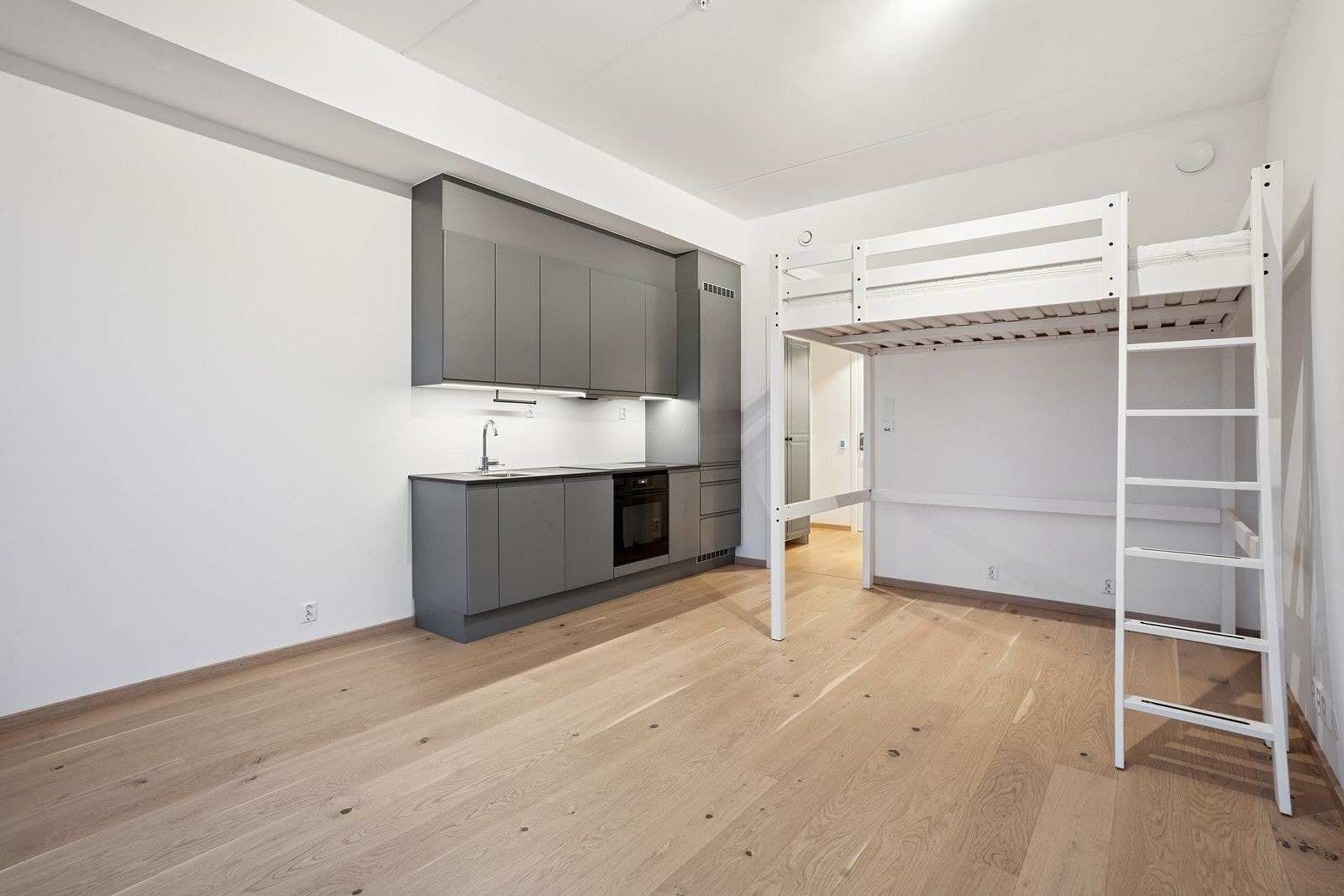 Oppholdsrom, sengen følger ikke med Galleribilde