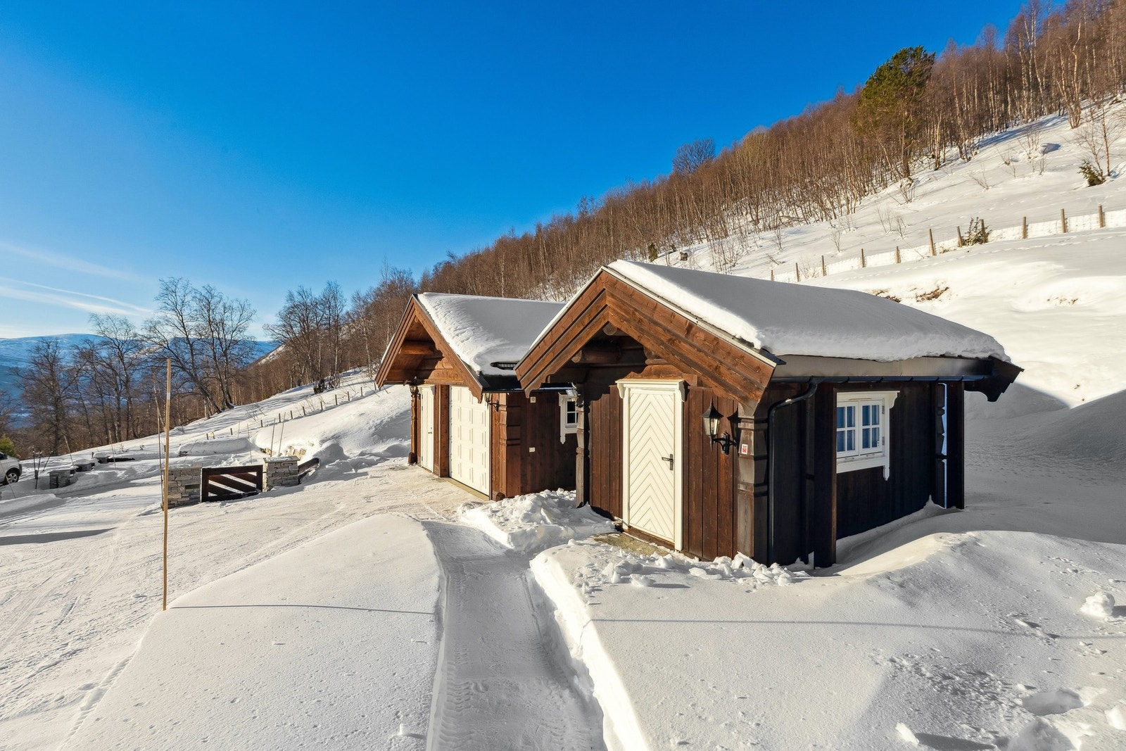 Uthus/ anneks og garasje Galleribilde