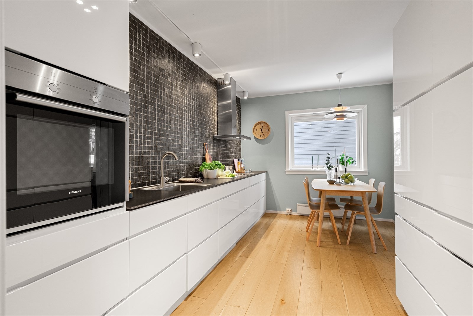 Bruksvennlig spisekjøkken Galleribilde