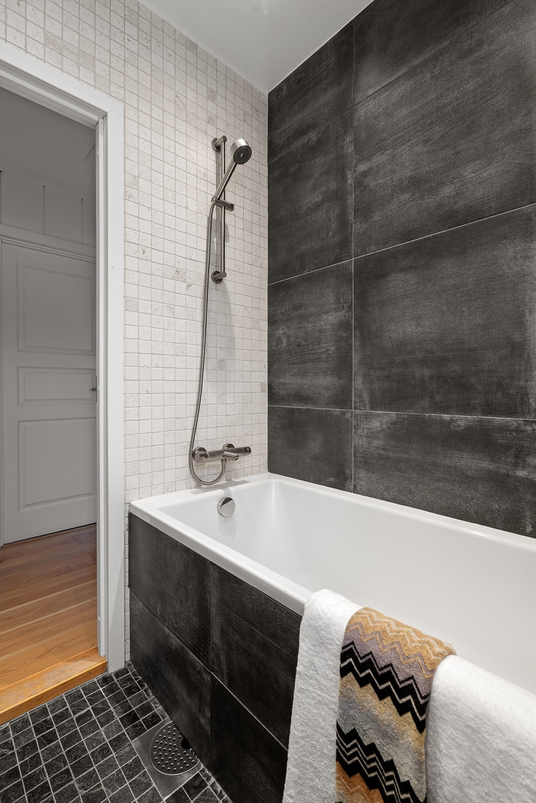 Bad i 2.etg Galleribilde