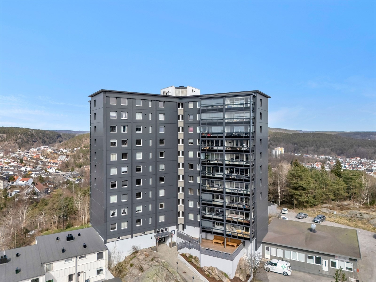 Luftig beliggenhet i nedre del av Tinnheia Galleribilde