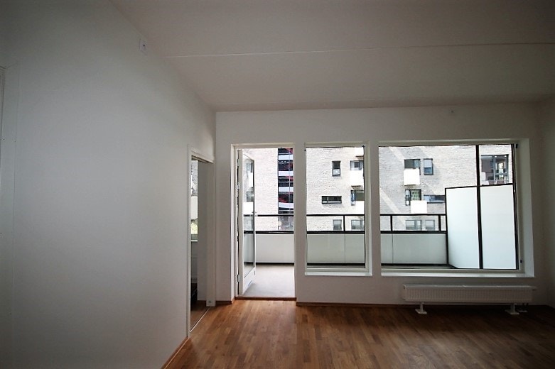 Stue med utgang til balkong Galleribilde