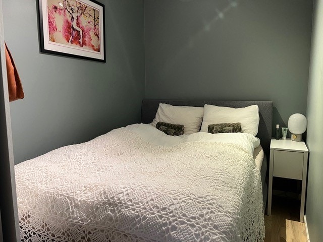 Soverom med plass til dobbelseng. Galleribilde