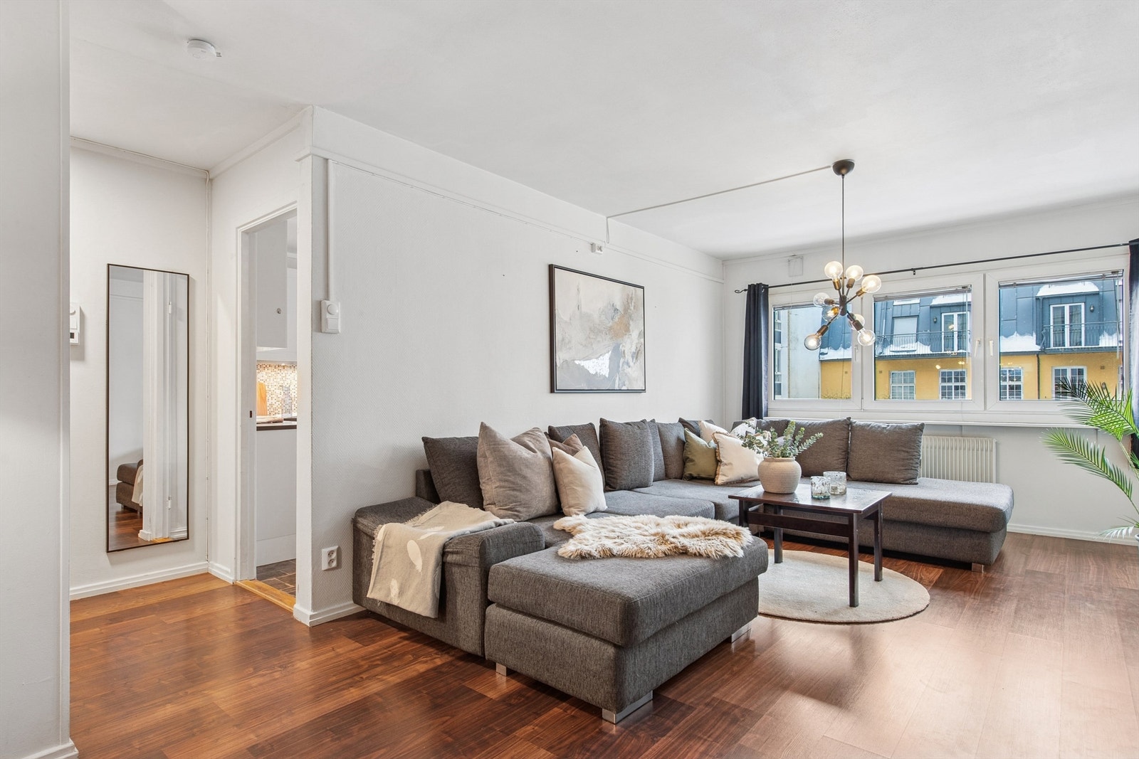 Vindusflatene her sørger for godt med naturlig lysinnslipp. (Foto: EFKT v/Pål Godager) Galleribilde