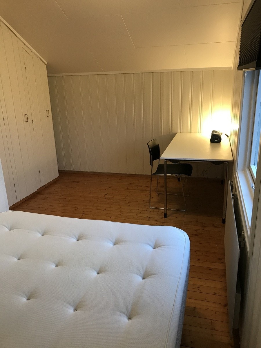 Sov 2. etg 120 cm seng Galleribilde