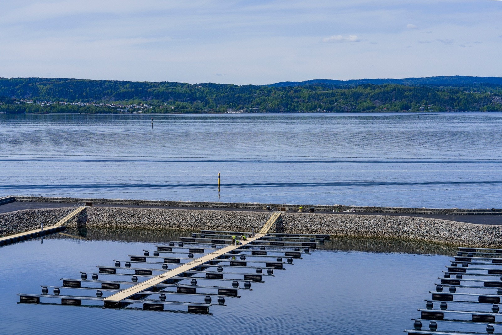 Her bor man med fantastisk utsikt over fjorden. Galleribilde