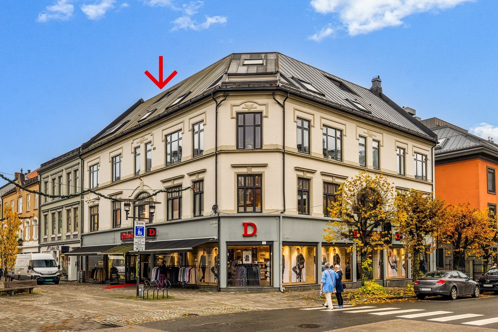 Fotograf: Karl Filip Kronstad. Velkommen til en meget spennende toppleilighet som går over to etasjer - 125 m² med stil, sjarm og god standard. Galleribilde