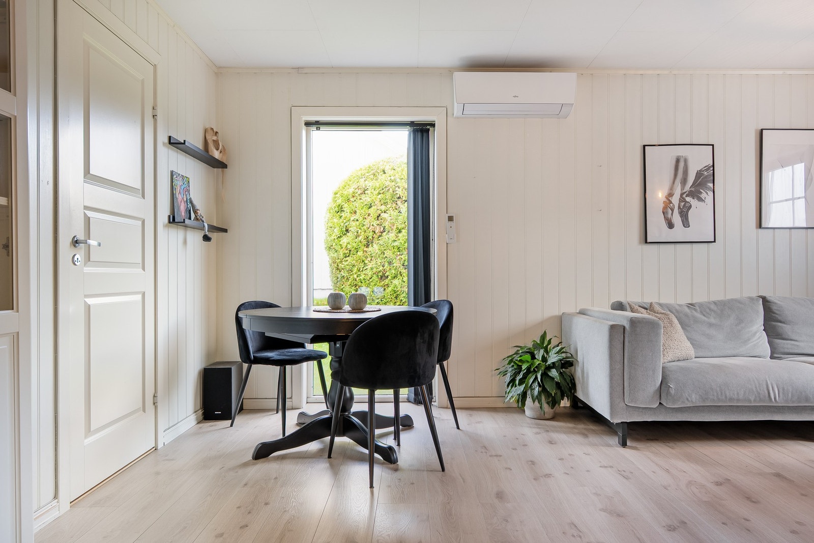 Stuen i generasjonsdelen. Galleribilde