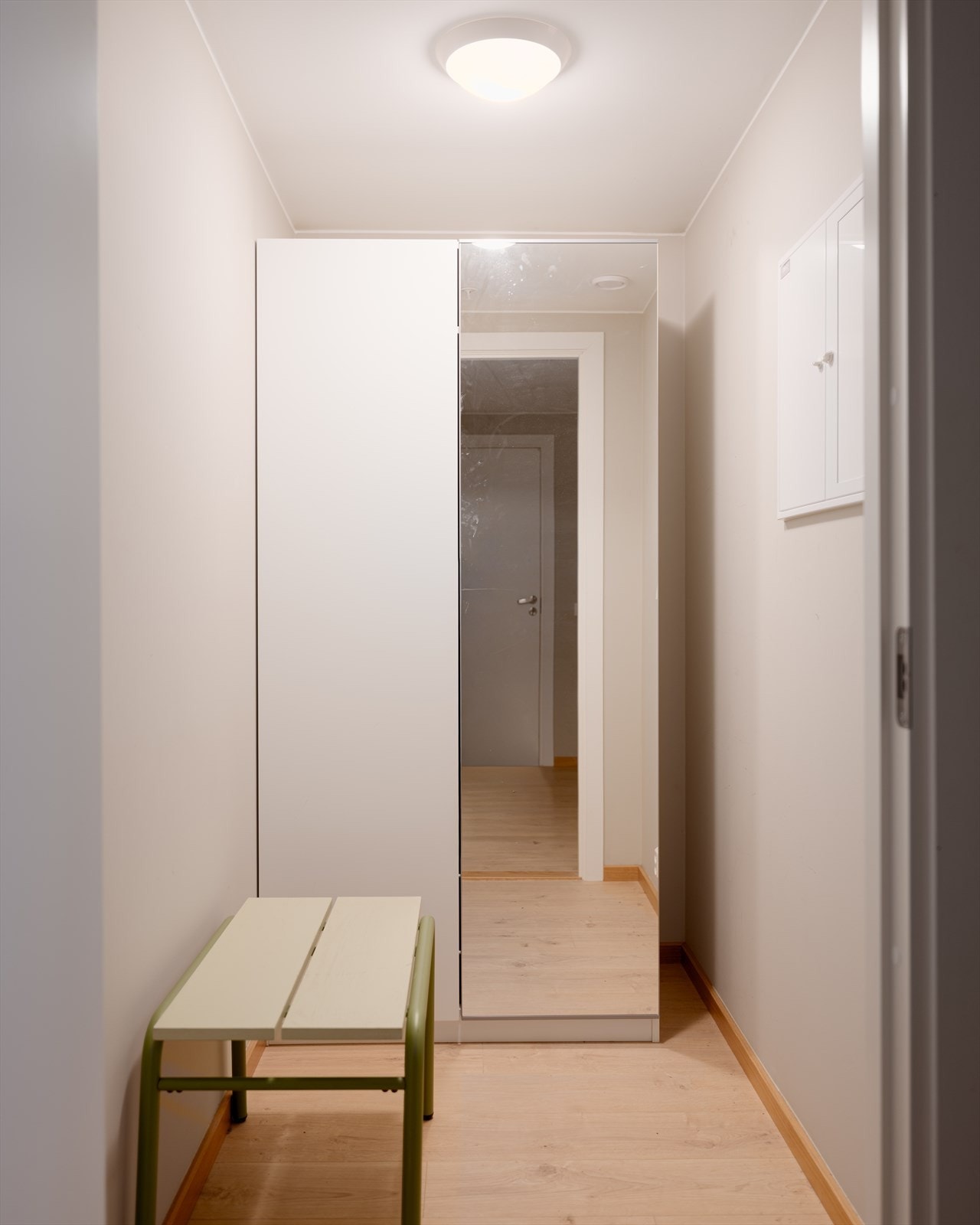 Gode oppbevaringsmuligheter i innvendig bod. Galleribilde