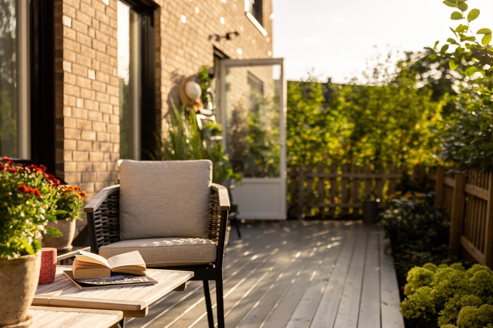 Her sitter du godt skjermet for innsyn og kan nyte solrike dager. Galleribilde