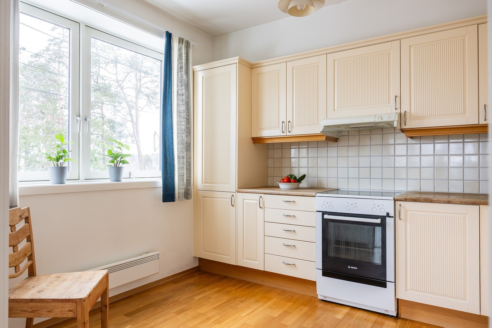 Avtrekk er via sentralt avtrekksanlegg i bygget. Galleribilde